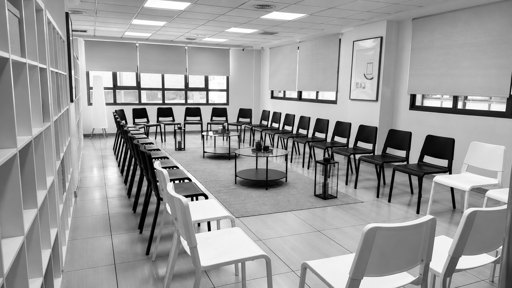 Sala de terapia de grupo, instalaciones de CALMA